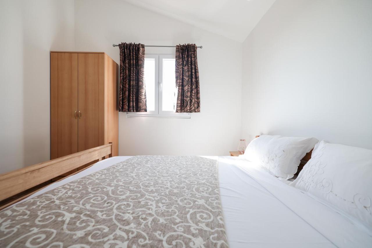 Apartments Miky 브르시 외부 사진