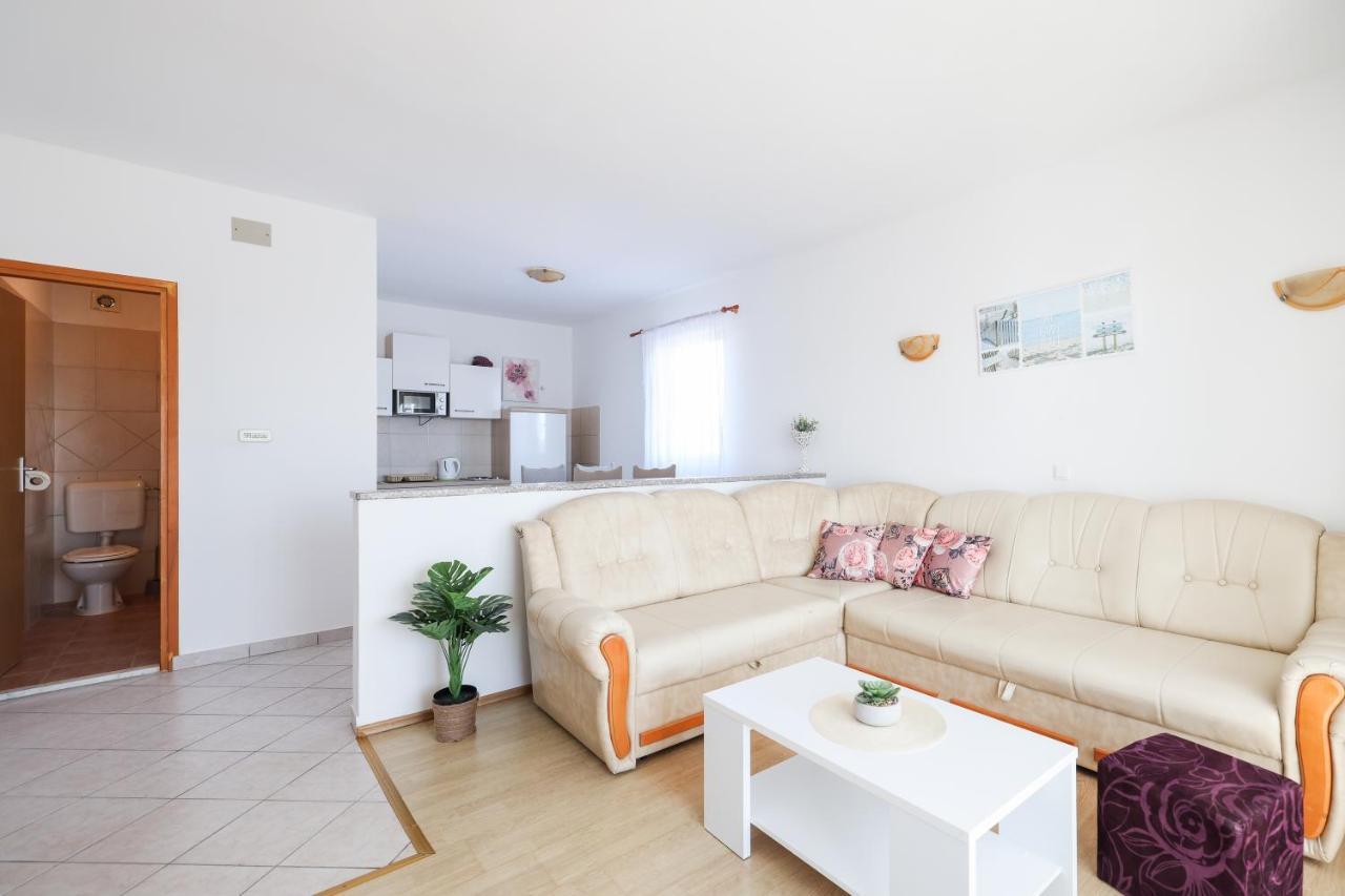 Apartments Miky 브르시 외부 사진