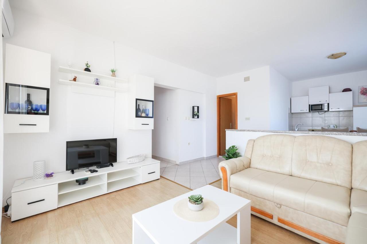 Apartments Miky 브르시 외부 사진